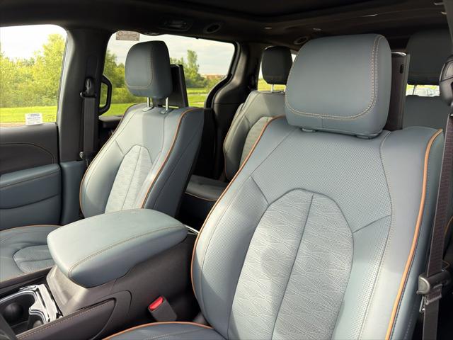 2027 Chrysler Pacifica Pinnacle