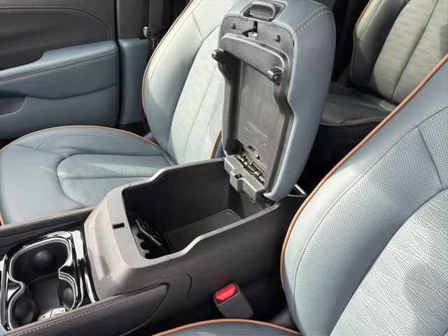 2027 Chrysler Pacifica Pinnacle