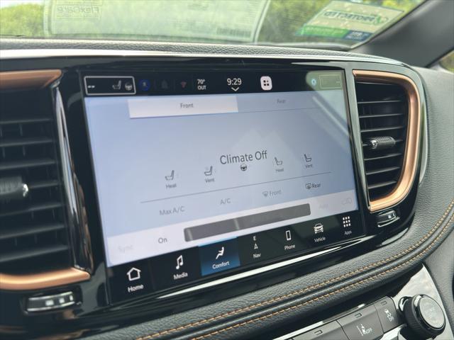 2027 Chrysler Pacifica Pinnacle