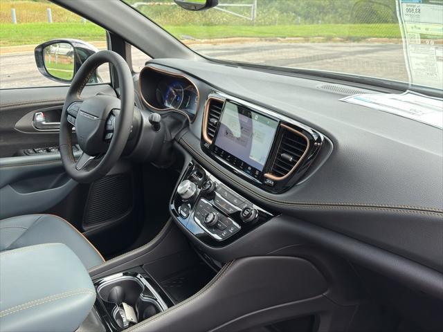 2027 Chrysler Pacifica Pinnacle
