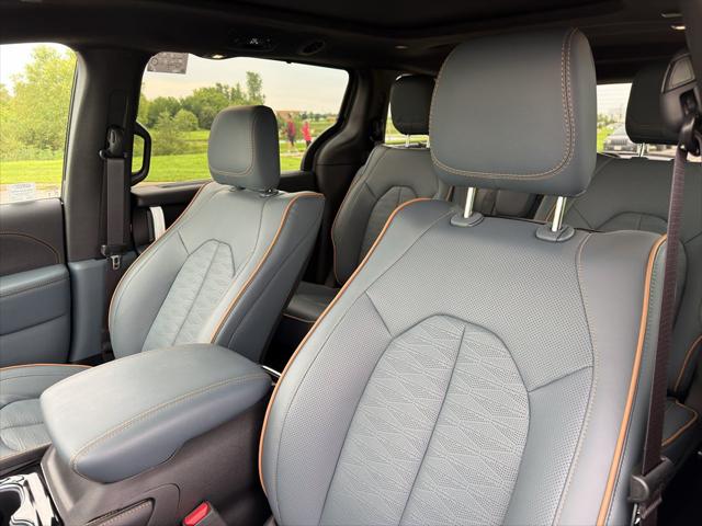 2027 Chrysler Pacifica Pinnacle