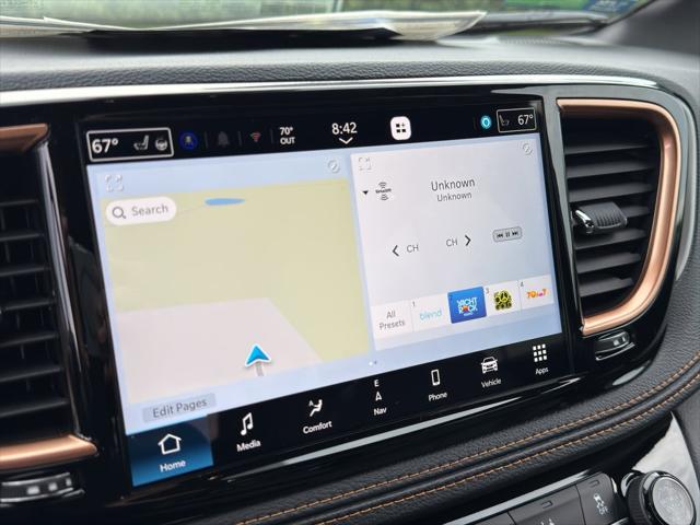 2027 Chrysler Pacifica Pinnacle