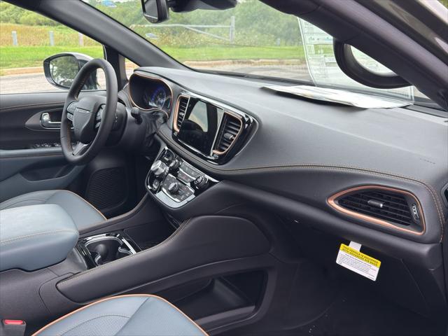 2027 Chrysler Pacifica Pinnacle