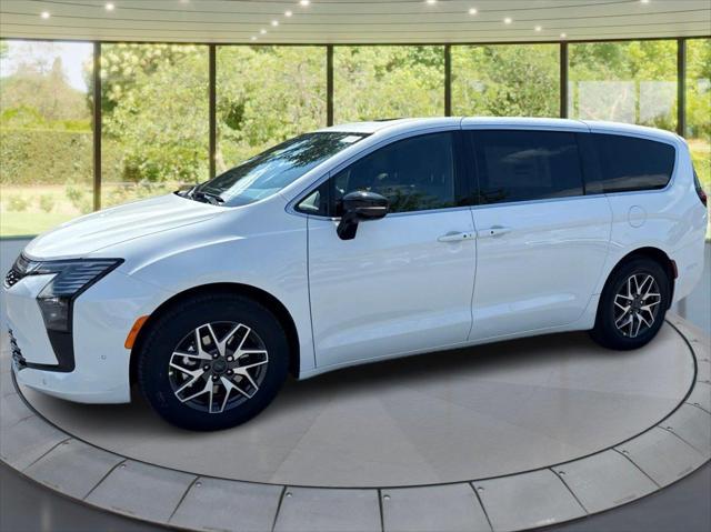 2027 Chrysler Pacifica Limited