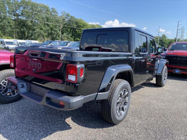 2026 Jeep Gladiator GLADIATOR SAHARA 4X4