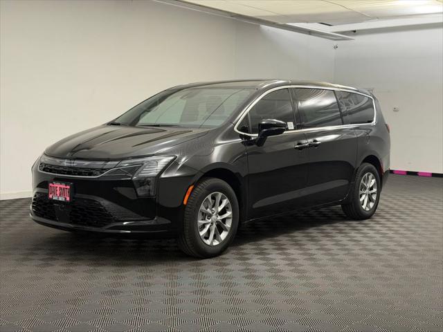 2027 Chrysler Pacifica Select for sale in Kellogg, ID