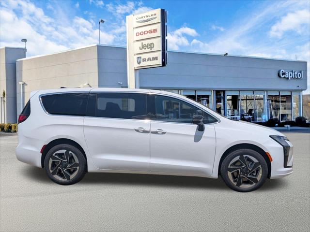 2027 Chrysler Pacifica PACIFICA LIMITED AWD 2027 Chrysler Pacifica PACIFICA LIMITED AWD