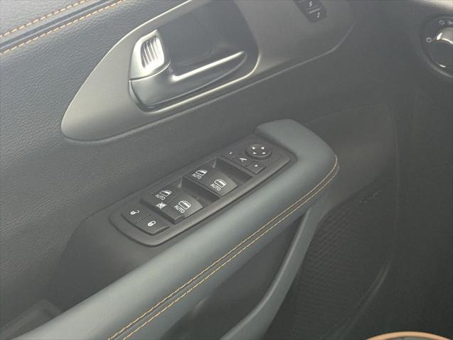 2027 Chrysler Pacifica Pinnacle