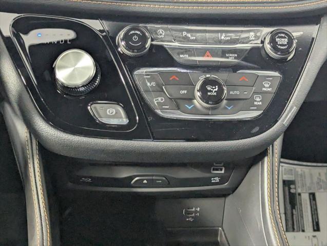 2027 Chrysler Pacifica Pinnacle
