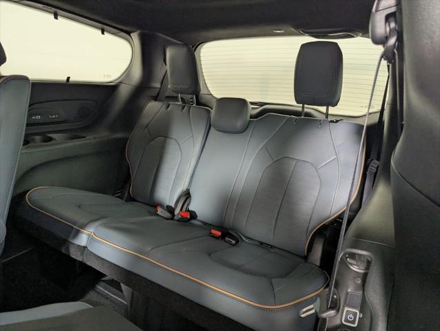 2027 Chrysler Pacifica Pinnacle