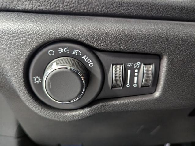 2027 Chrysler Pacifica Pinnacle AWD
