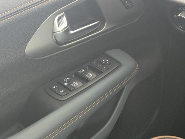 2027 Chrysler Pacifica Pinnacle AWD