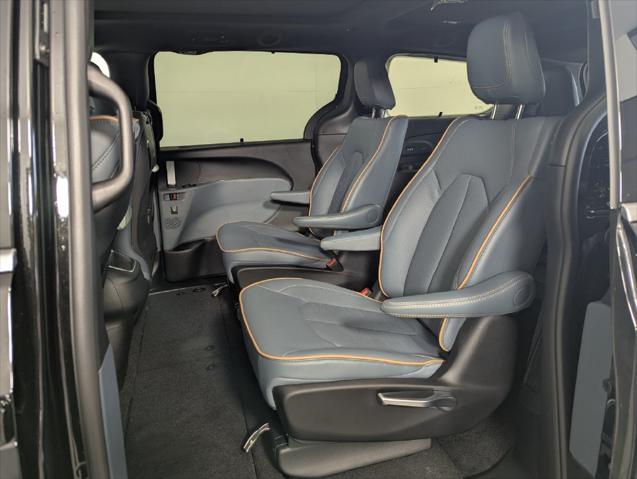 2027 Chrysler Pacifica Pinnacle AWD