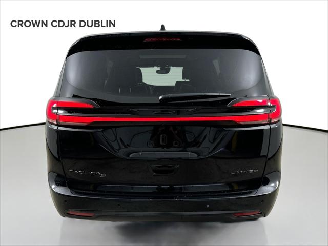 2027 Chrysler Pacifica Limited