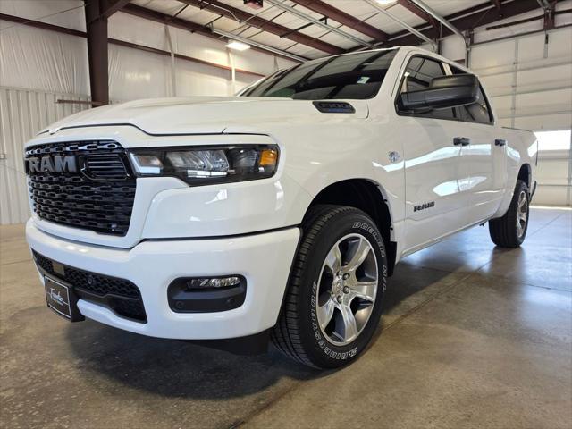 2026 RAM 1500 RAM 1500 EXPRESS CREW CAB 4X4 57 BOX