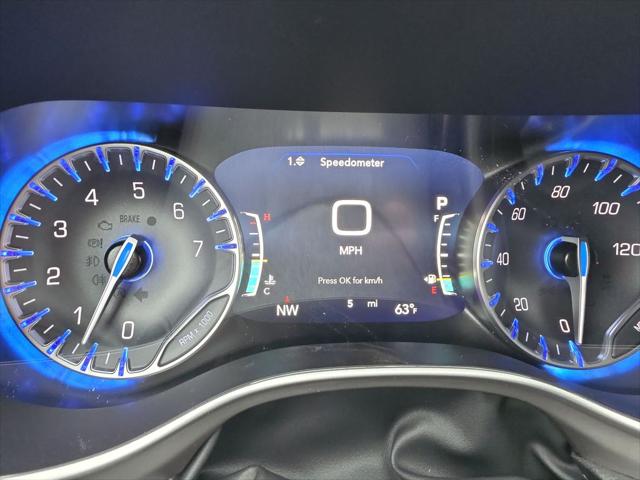 2027 Chrysler Pacifica Select