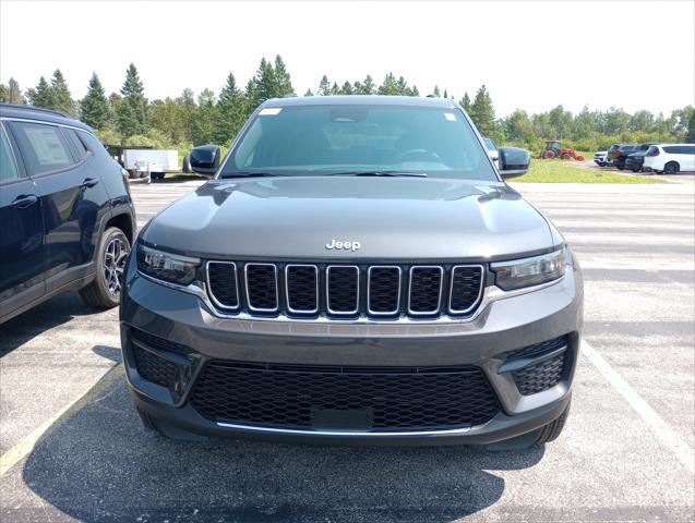 2026 Jeep Grand Cherokee GRAND CHEROKEE LAREDO X 4X4 2026 Jeep Grand Cherokee GRAND CHEROKEE LAREDO X 4X4