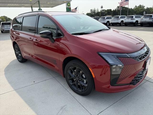 2027 Chrysler Pacifica Select for sale in Kimball, MN
