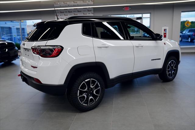 2026 Jeep Compass COMPASS TRAILHAWK 4X4 2026 Jeep Compass COMPASS TRAILHAWK 4X4