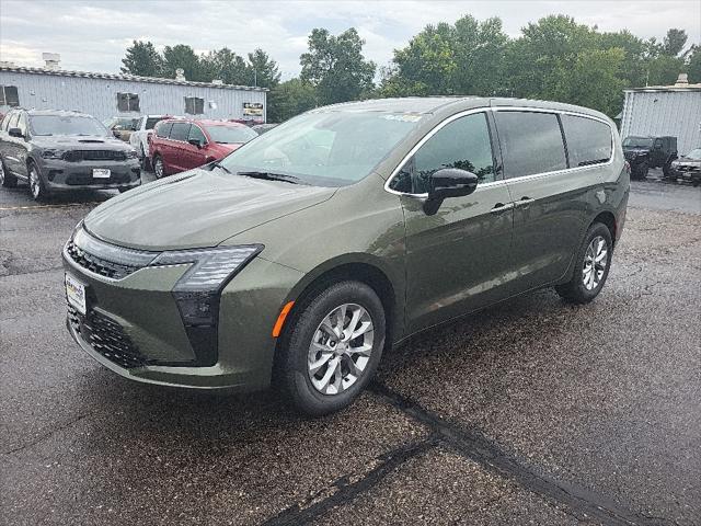 2027 Chrysler Pacifica PACIFICA SELECT AWD