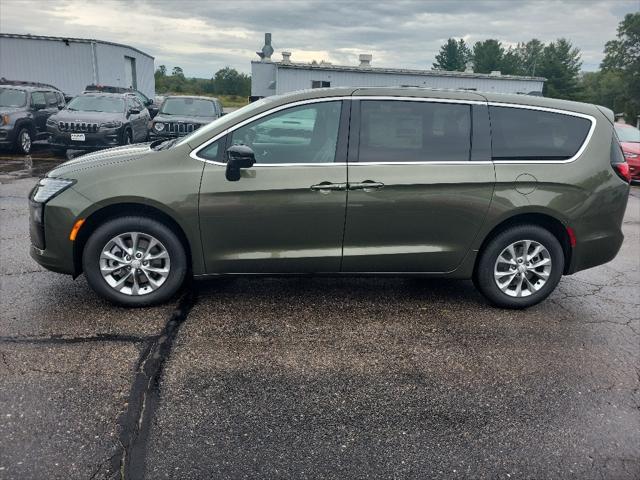 2027 Chrysler Pacifica PACIFICA SELECT AWD
