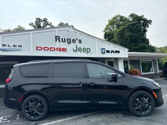 2027 Chrysler Pacifica PACIFICA LIMITED AWD