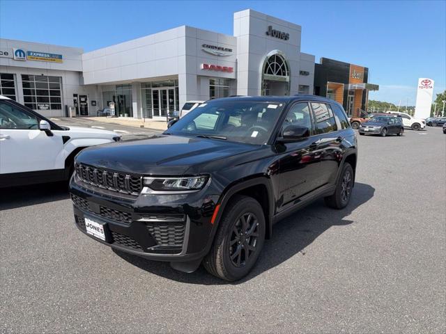 2027 Jeep Grand Cherokee GRAND CHEROKEE LAREDO ALTITUDE 4X4