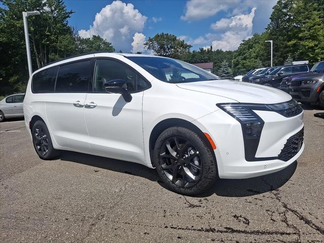 2027 Chrysler Pacifica PACIFICA LIMITED AWD