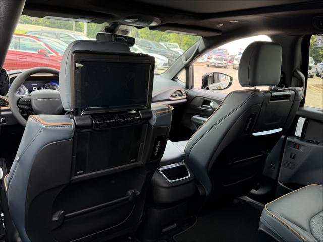 2027 Chrysler Pacifica Pinnacle