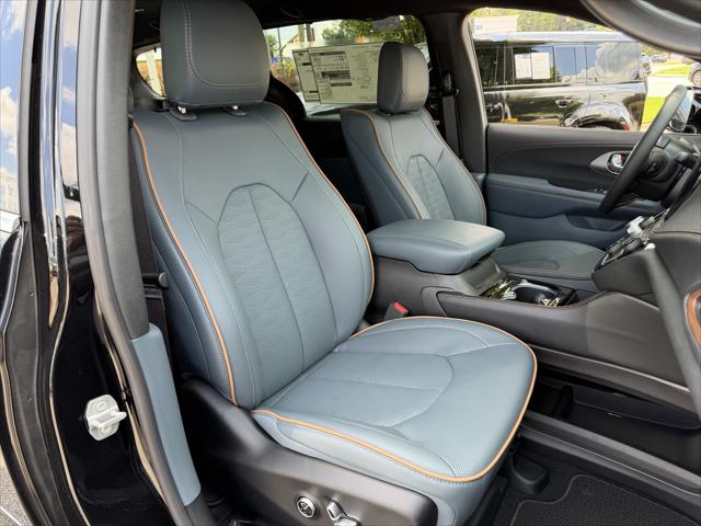 2027 Chrysler Pacifica Pinnacle