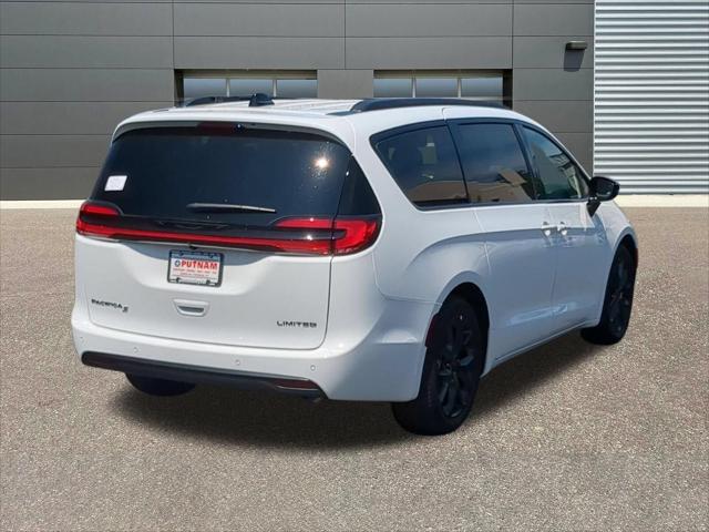 2027 Chrysler Pacifica Limited