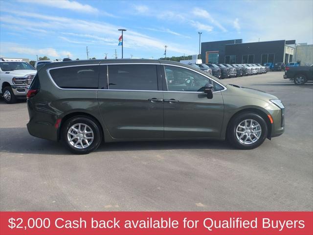 2027 Chrysler Pacifica PACIFICA SELECT