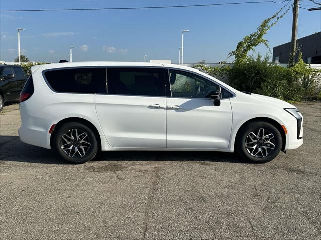 2027 Chrysler Pacifica PACIFICA LIMITED 2027 Chrysler Pacifica PACIFICA LIMITED