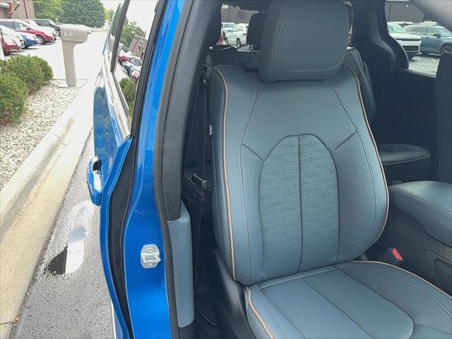 2027 Chrysler Pacifica Pinnacle