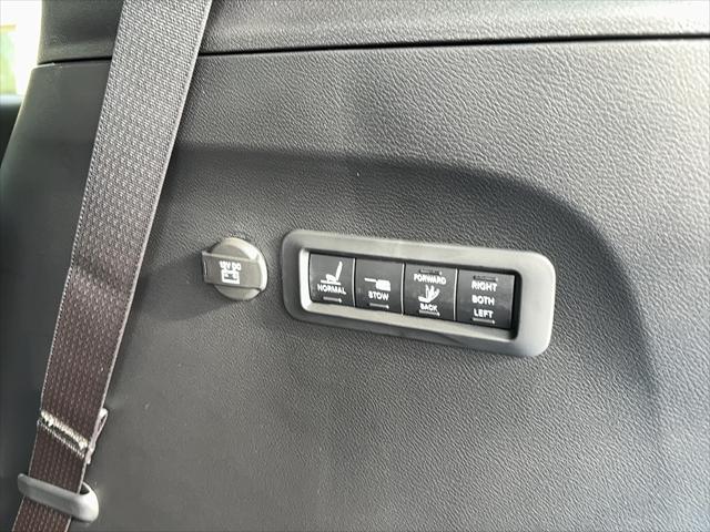 2027 Chrysler Pacifica Pinnacle