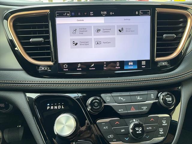 2027 Chrysler Pacifica Pinnacle