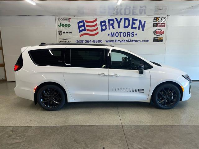 2027 Chrysler Pacifica PACIFICA SELECT