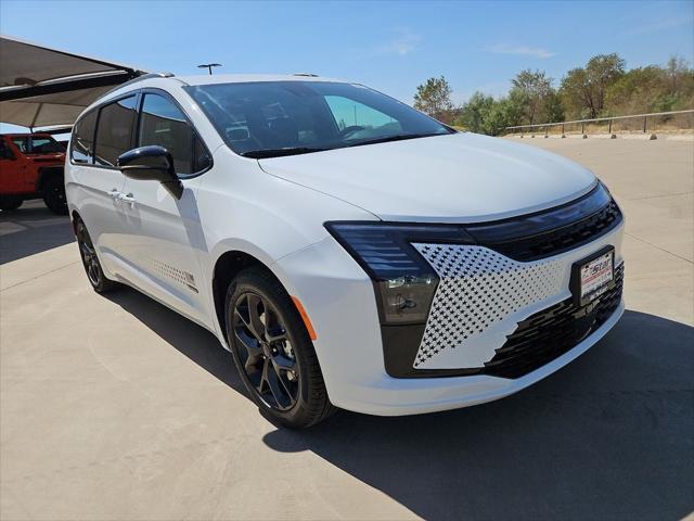 2027 Chrysler Pacifica PACIFICA SELECT