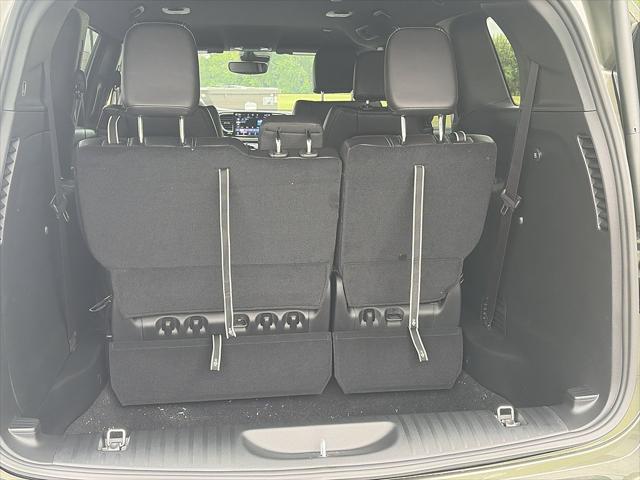 2027 Chrysler Pacifica Select AWD
