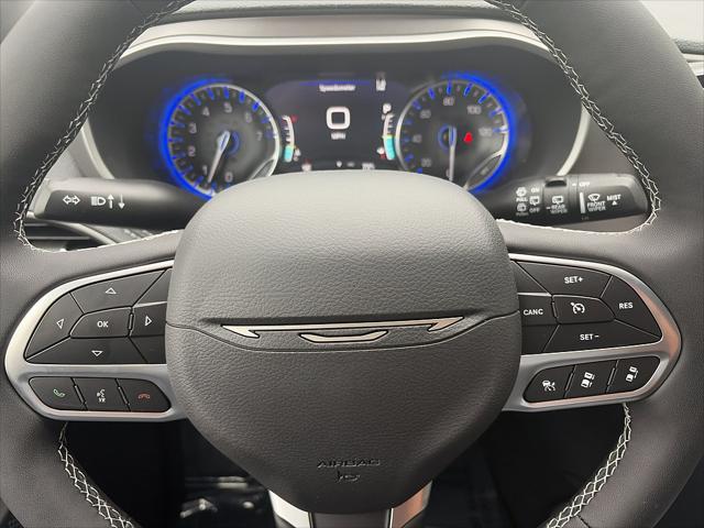 2027 Chrysler Pacifica Select AWD