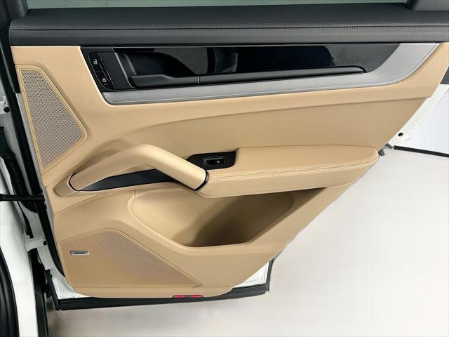 2026 Porsche Cayenne Unknown