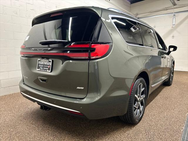 2027 Chrysler Pacifica Pinnacle