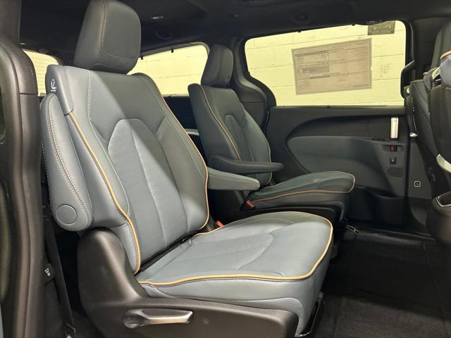 2027 Chrysler Pacifica Pinnacle