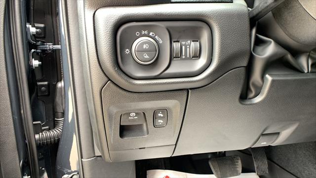 2026 Ram 1500 Big Horn Crew Cab 4x4 5'7" Box