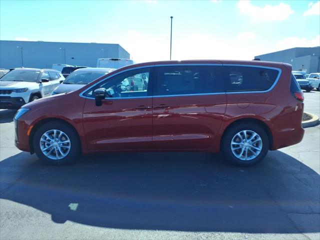 2027 Chrysler Pacifica PACIFICA SELECT