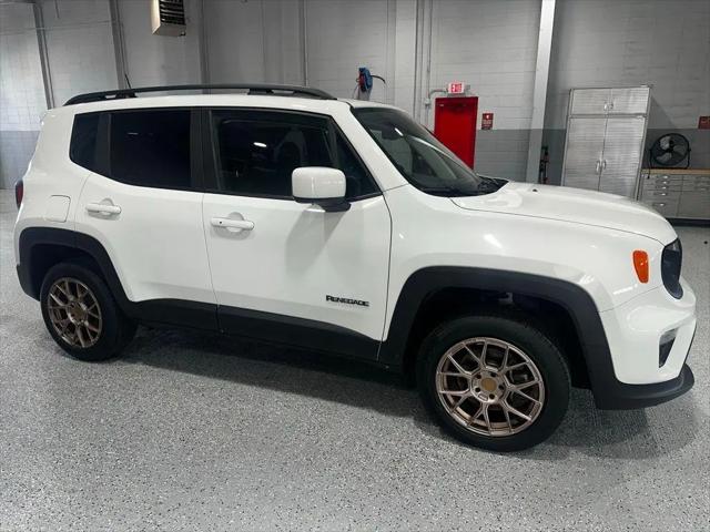 2020 Jeep Renegade Latitude 4x4 for sale in Waterloo, IA
