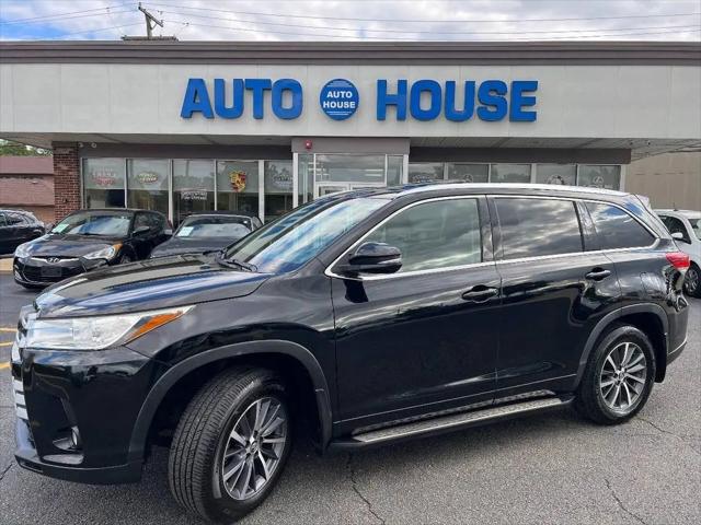 2017 Toyota Highlander XLE for sale in Downers Grove, IL
