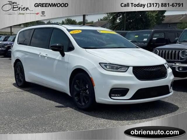 2024 Chrysler Pacifica Limited for sale in Greenwood, IN