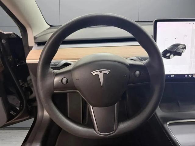 2021 Tesla Model 3 Standard Range Plus Rear-Wheel Drive