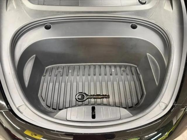 2021 Tesla Model 3 Standard Range Plus Rear-Wheel Drive